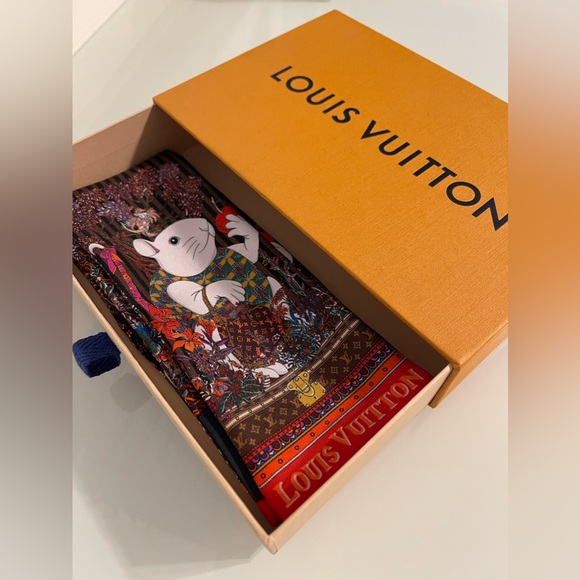 NEW Louis Vuitton Silk Vuittonite Bandeau - Picture 1 of 6